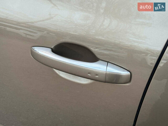 Бежевий Рено Меган, об'ємом двигуна 1.5 л та пробігом 241 тис. км за 12890 $, фото 11 на Automoto.ua