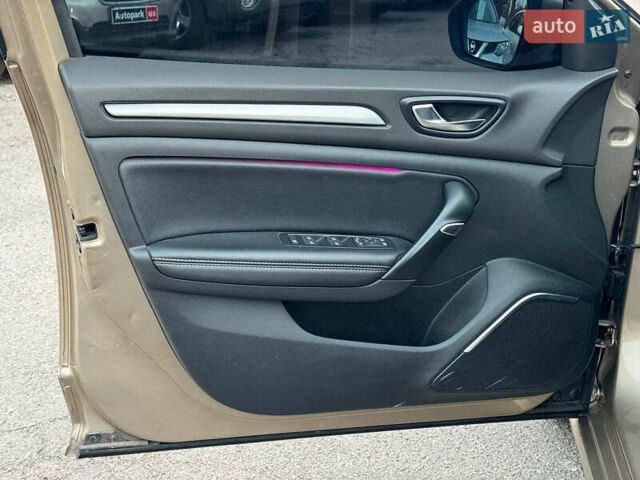 Бежевий Рено Меган, об'ємом двигуна 1.5 л та пробігом 241 тис. км за 12890 $, фото 13 на Automoto.ua