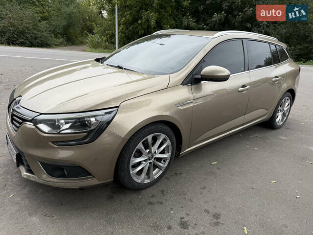 Бежевый Рено Меган, объемом двигателя 1.46 л и пробегом 233 тыс. км за 13000 $, фото 1 на Automoto.ua