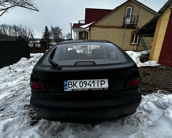 Чорний Рено Меган, об'ємом двигуна 1.6 л та пробігом 300 тис. км за 1600 $, фото 6 на Automoto.ua