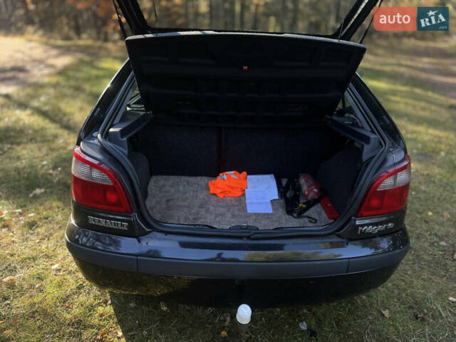 Чорний Рено Меган, об'ємом двигуна 1.6 л та пробігом 169 тис. км за 2800 $, фото 29 на Automoto.ua