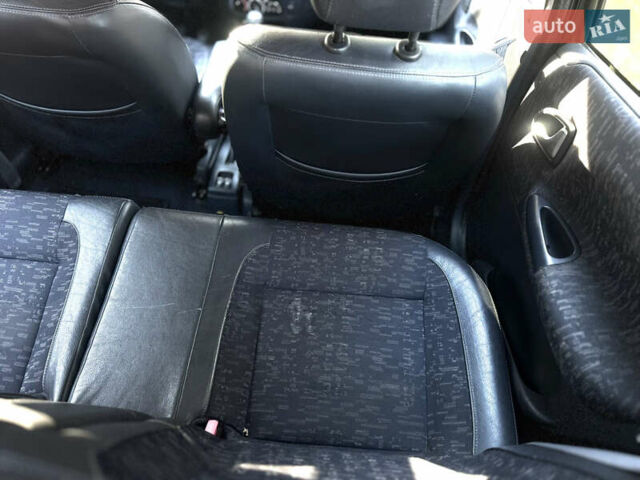 Чорний Рено Меган, об'ємом двигуна 1.6 л та пробігом 169 тис. км за 2800 $, фото 26 на Automoto.ua