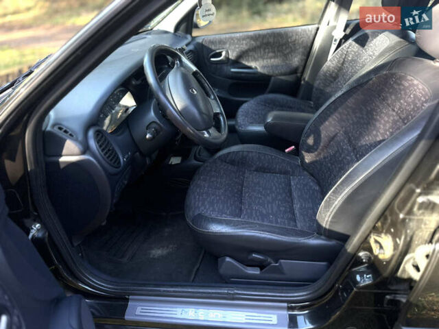 Чорний Рено Меган, об'ємом двигуна 1.6 л та пробігом 169 тис. км за 2800 $, фото 11 на Automoto.ua