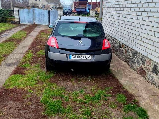 Чорний Рено Меган, об'ємом двигуна 1.4 л та пробігом 200 тис. км за 3100 $, фото 2 на Automoto.ua