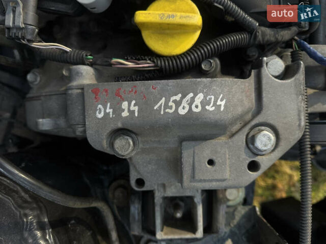 Чорний Рено Меган, об'ємом двигуна 1.6 л та пробігом 169 тис. км за 2800 $, фото 45 на Automoto.ua