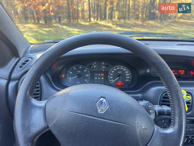 Чорний Рено Меган, об'ємом двигуна 1.6 л та пробігом 169 тис. км за 2800 $, фото 43 на Automoto.ua