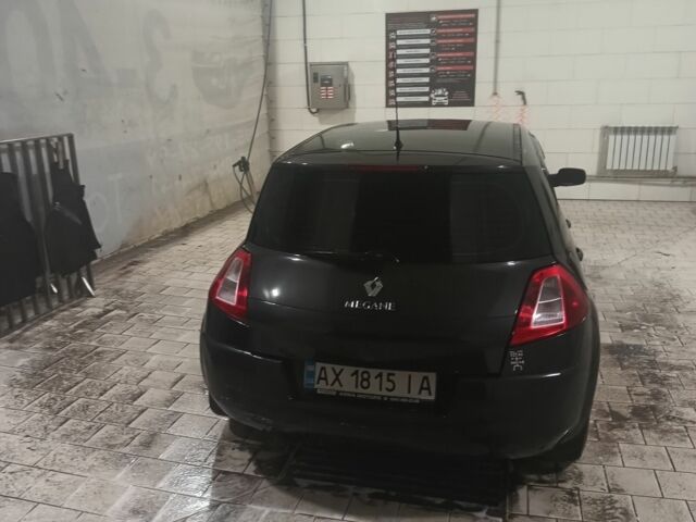 Черный Рено Меган, объемом двигателя 1.6 л и пробегом 230 тыс. км за 3500 $, фото 3 на Automoto.ua