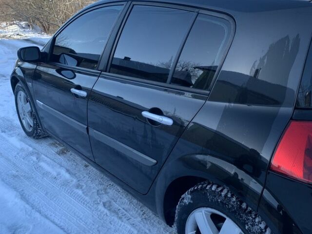 Рено Меган 2003 у Заставной на Automoto.ua Чорний Рено Меган, об'ємом двигуна 1.9 л та пробігом 284 тис. км за 3150 $, фото 10 на Automoto.ua