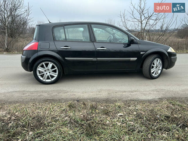 Черный Рено Меган, объемом двигателя 2 л и пробегом 250 тыс. км за 4400 $, фото 2 на Automoto.ua