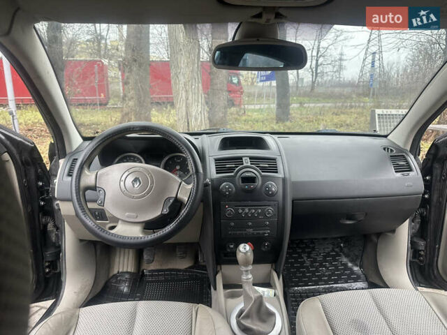 Черный Рено Меган, объемом двигателя 1.87 л и пробегом 240 тыс. км за 2800 $, фото 18 на Automoto.ua