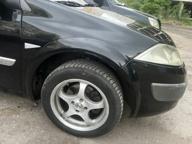 Рено Меган 2003 у Одесі на Automoto.ua Чорний Рено Меган, об'ємом двигуна 1.9 л та пробігом 175 тис. км за 3900 $, фото 2 на Automoto.ua