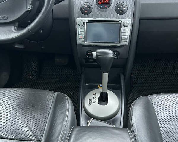 Черный Рено Меган, объемом двигателя 2 л и пробегом 250 тыс. км за 4400 $, фото 10 на Automoto.ua