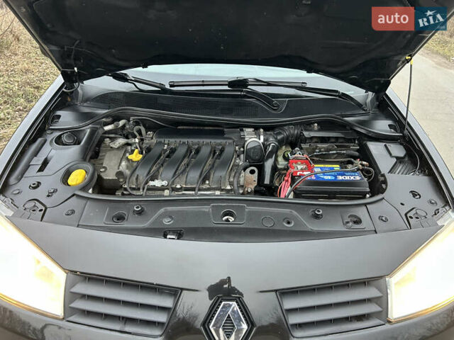 Черный Рено Меган, объемом двигателя 2 л и пробегом 250 тыс. км за 4400 $, фото 19 на Automoto.ua