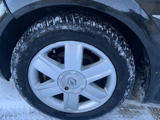 Рено Меган 2003 у Заставной на Automoto.ua Чорний Рено Меган, об'ємом двигуна 1.9 л та пробігом 284 тис. км за 3150 $, фото 8 на Automoto.ua