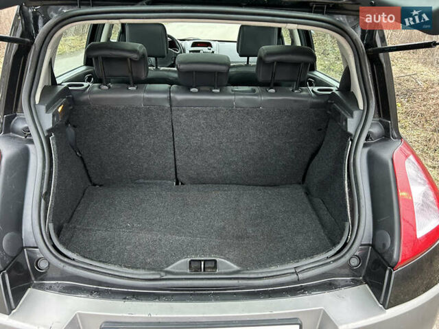 Черный Рено Меган, объемом двигателя 2 л и пробегом 250 тыс. км за 4400 $, фото 17 на Automoto.ua