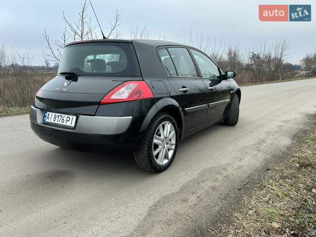 Черный Рено Меган, объемом двигателя 2 л и пробегом 250 тыс. км за 4400 $, фото 3 на Automoto.ua