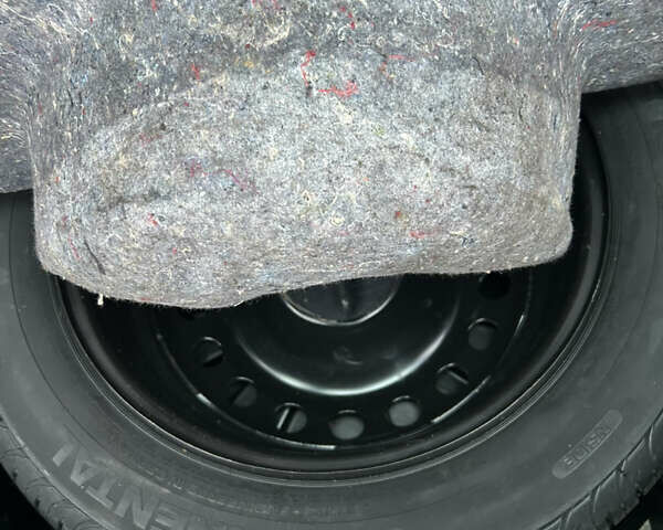 Черный Рено Меган, объемом двигателя 2 л и пробегом 250 тыс. км за 4400 $, фото 18 на Automoto.ua