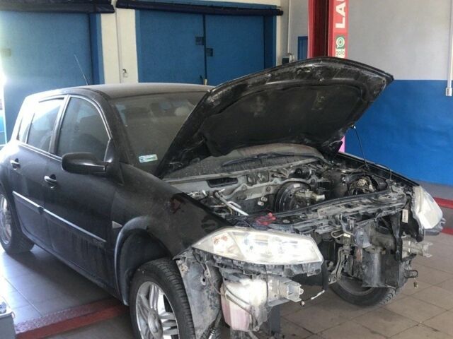 Черный Рено Меган, объемом двигателя 1.9 л и пробегом 238 тыс. км за 4200 $, фото 16 на Automoto.ua