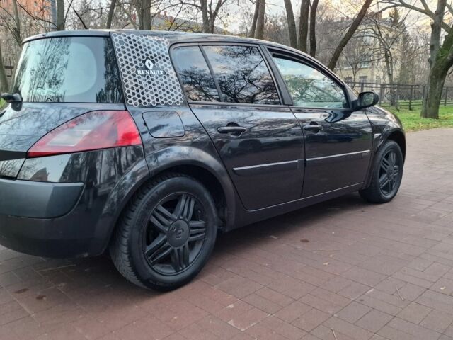 Черный Рено Меган, объемом двигателя 1.9 л и пробегом 238 тыс. км за 4200 $, фото 4 на Automoto.ua