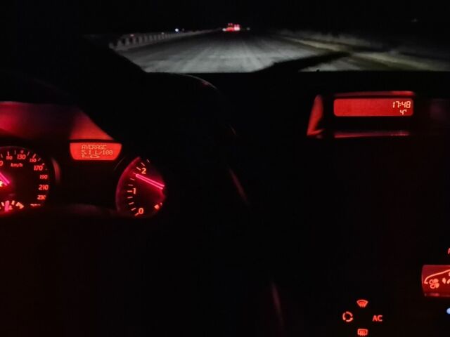 Черный Рено Меган, объемом двигателя 1.9 л и пробегом 238 тыс. км за 4200 $, фото 18 на Automoto.ua