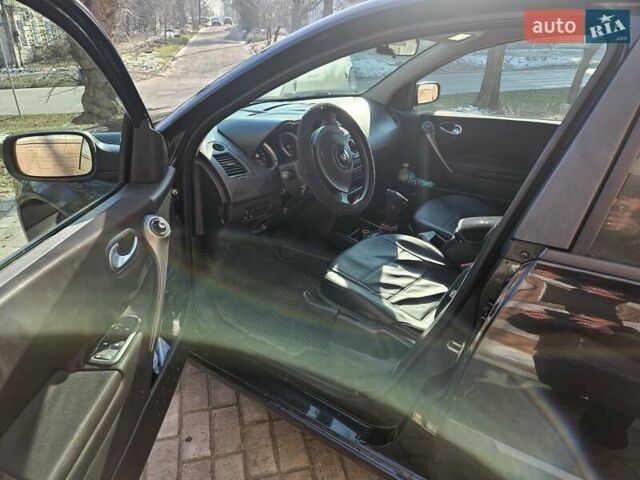 Чорний Рено Меган, об'ємом двигуна 1.6 л та пробігом 210 тис. км за 3300 $, фото 4 на Automoto.ua