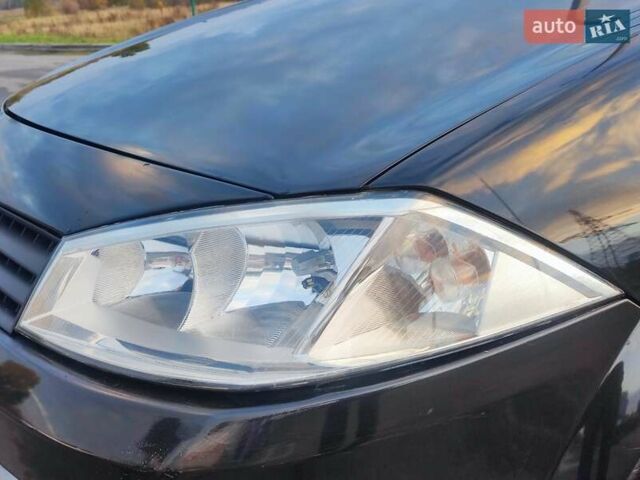 Черный Рено Меган, объемом двигателя 1.5 л и пробегом 240 тыс. км за 4800 $, фото 12 на Automoto.ua