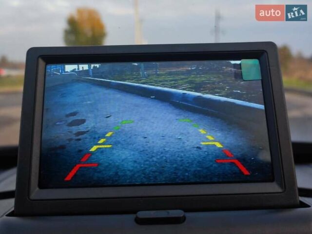 Черный Рено Меган, объемом двигателя 1.5 л и пробегом 240 тыс. км за 4800 $, фото 19 на Automoto.ua