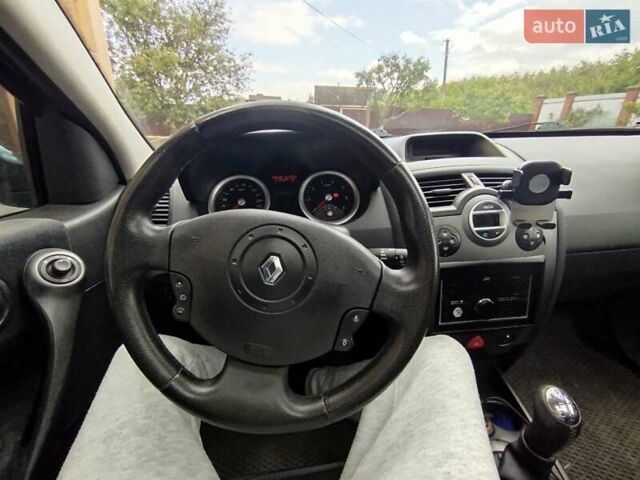 Чорний Рено Меган, об'ємом двигуна 1.6 л та пробігом 308 тис. км за 4650 $, фото 2 на Automoto.ua
