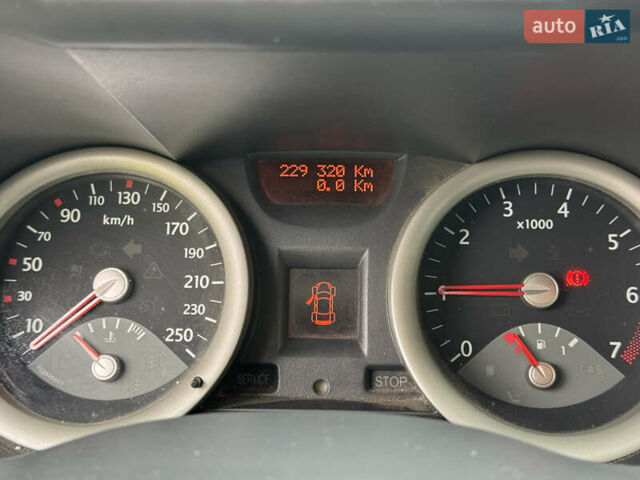 Черный Рено Меган, объемом двигателя 1.6 л и пробегом 229 тыс. км за 4000 $, фото 2 на Automoto.ua