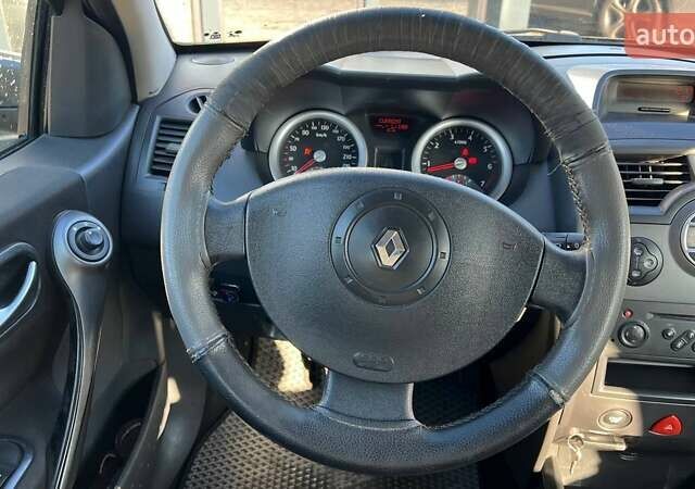 Чорний Рено Меган, об'ємом двигуна 1.6 л та пробігом 255 тис. км за 5290 $, фото 14 на Automoto.ua