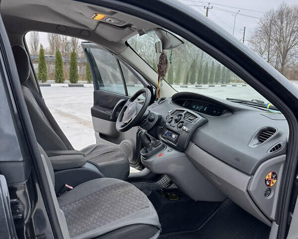 Чорний Рено Меган, об'ємом двигуна 1.46 л та пробігом 240 тис. км за 4000 $, фото 20 на Automoto.ua