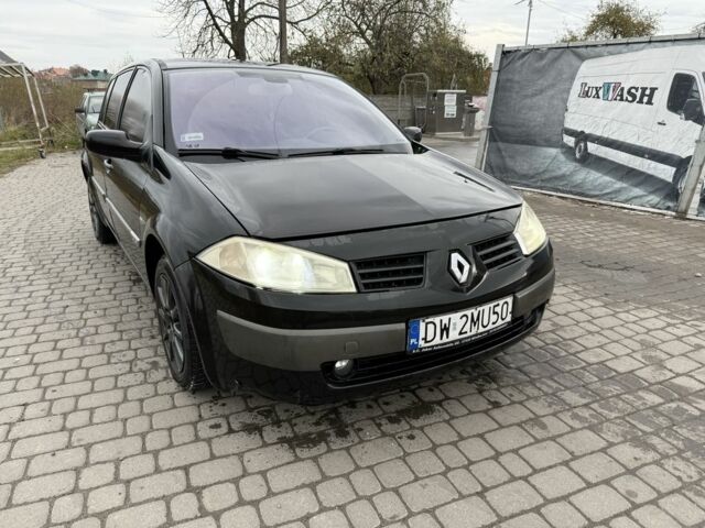 Черный Рено Меган, объемом двигателя 1.6 л и пробегом 234 тыс. км за 1400 $, фото 2 на Automoto.ua