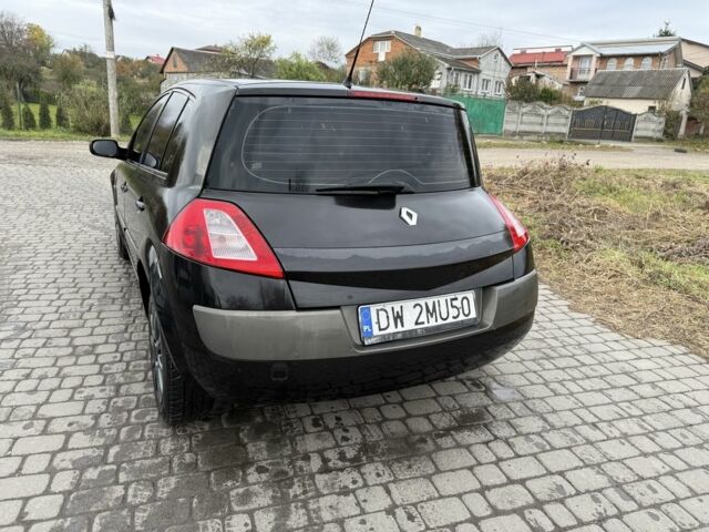 Черный Рено Меган, объемом двигателя 1.6 л и пробегом 234 тыс. км за 1400 $, фото 4 на Automoto.ua