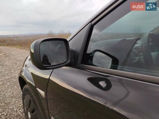Чорний Рено Меган, об'ємом двигуна 1.6 л та пробігом 308 тис. км за 4650 $, фото 24 на Automoto.ua