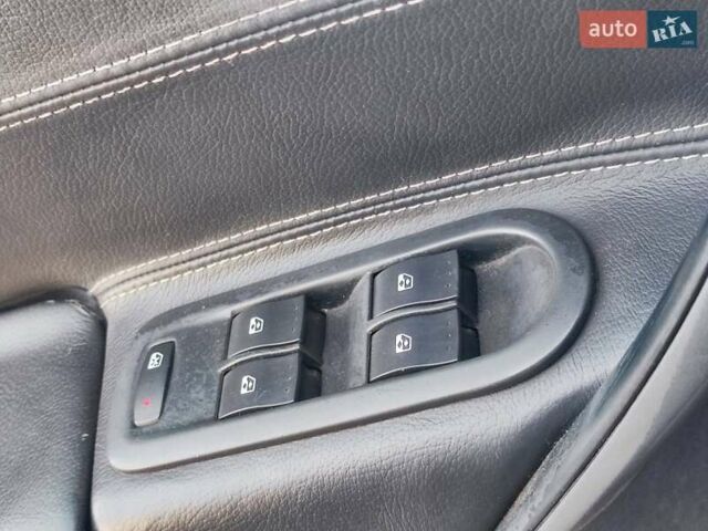 Черный Рено Меган, объемом двигателя 1.5 л и пробегом 240 тыс. км за 3700 $, фото 21 на Automoto.ua