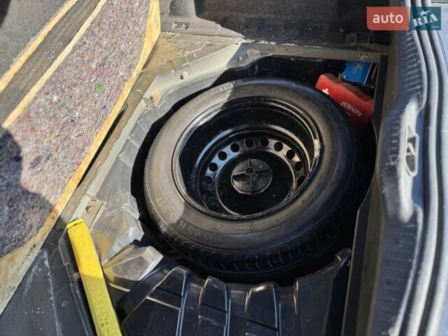 Черный Рено Меган, объемом двигателя 1.5 л и пробегом 219 тыс. км за 3400 $, фото 13 на Automoto.ua