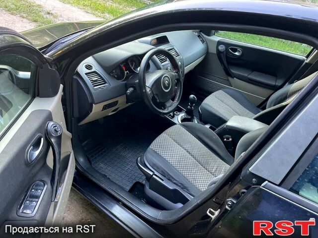 Черный Рено Меган, объемом двигателя 1.5 л и пробегом 250 тыс. км за 3650 $, фото 6 на Automoto.ua