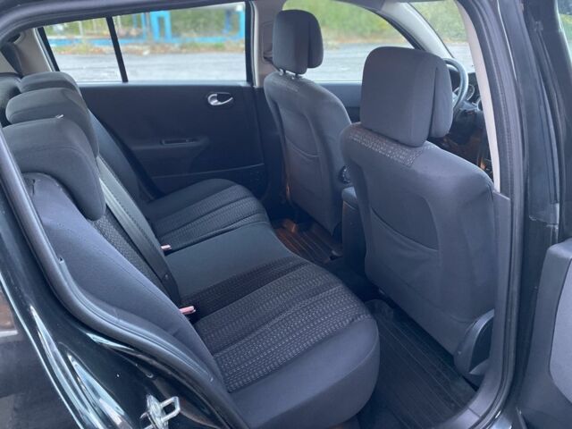 Черный Рено Меган, объемом двигателя 1.5 л и пробегом 235 тыс. км за 3850 $, фото 11 на Automoto.ua