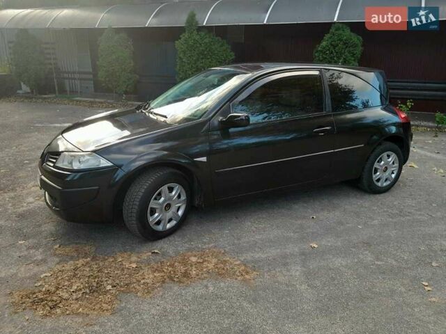 Черный Рено Меган, объемом двигателя 1.6 л и пробегом 300 тыс. км за 4300 $, фото 5 на Automoto.ua