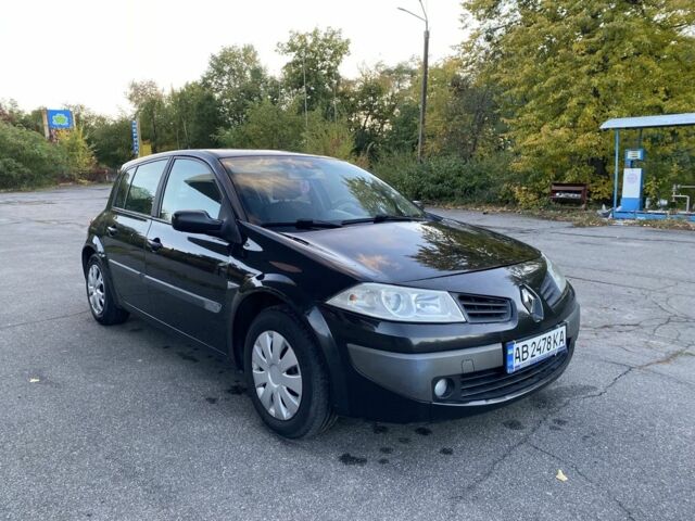 Черный Рено Меган, объемом двигателя 1.5 л и пробегом 235 тыс. км за 3850 $, фото 7 на Automoto.ua