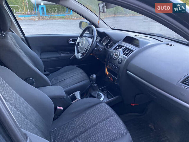 Рено Меган 2006 в Жмеренке на Automoto.ua Черный Рено Меган, объемом двигателя 1.46 л и пробегом 260 тыс. км за 3850 $, фото 9 на Automoto.ua