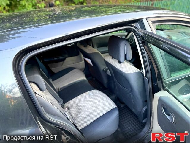 Черный Рено Меган, объемом двигателя 1.5 л и пробегом 250 тыс. км за 3650 $, фото 8 на Automoto.ua