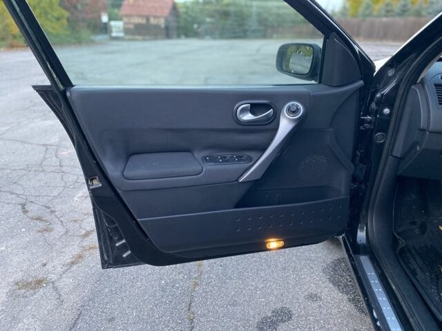 Черный Рено Меган, объемом двигателя 1.5 л и пробегом 235 тыс. км за 3850 $, фото 14 на Automoto.ua