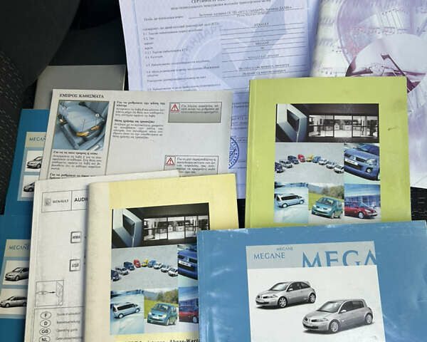 Черный Рено Меган, объемом двигателя 2 л и пробегом 219 тыс. км за 6350 $, фото 36 на Automoto.ua