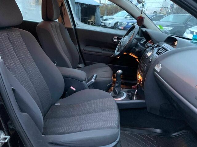 Чорний Рено Меган, об'ємом двигуна 1.6 л та пробігом 323 тис. км за 4990 $, фото 20 на Automoto.ua