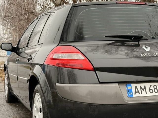 Черный Рено Меган, объемом двигателя 1.5 л и пробегом 261 тыс. км за 3250 $, фото 2 на Automoto.ua