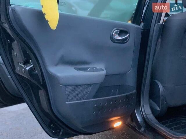 Чорний Рено Меган, об'ємом двигуна 1.6 л та пробігом 323 тис. км за 4990 $, фото 26 на Automoto.ua