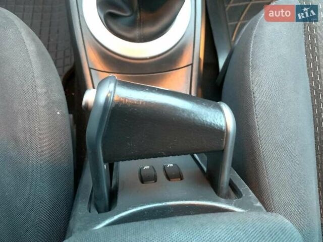 Чорний Рено Меган, об'ємом двигуна 1.6 л та пробігом 323 тис. км за 4990 $, фото 14 на Automoto.ua