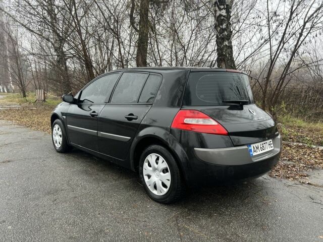 Черный Рено Меган, объемом двигателя 1.5 л и пробегом 261 тыс. км за 3250 $, фото 4 на Automoto.ua