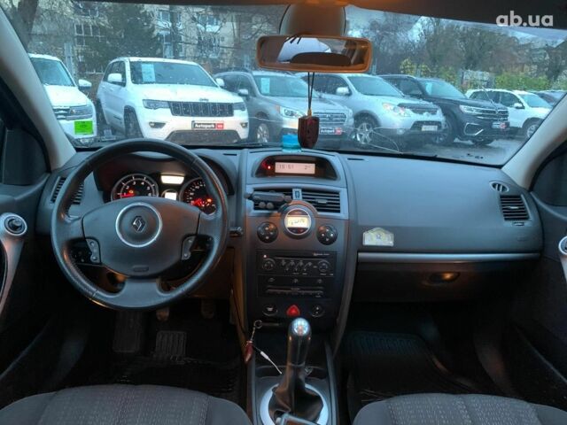 Черный Рено Меган, объемом двигателя 1.6 л и пробегом 323 тыс. км за 4990 $, фото 17 на Automoto.ua